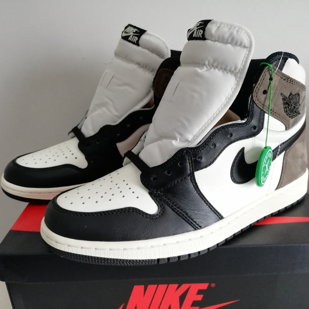 Jordan 1 mocha